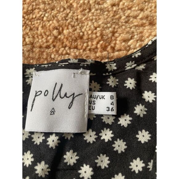 Princess Polly Black with White Floral Long Sleeve Mini Faux Wrap Dress Size 4 - Picture 2 of 9